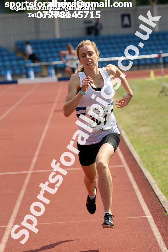 Senior womens 2000 metres steeplechase, Northern Senior and Under-20s Champs., Sports City, Manchester. Photo: David T. Hewitson/Sports for All Pics